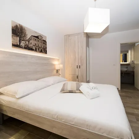 Apartment Pellio *