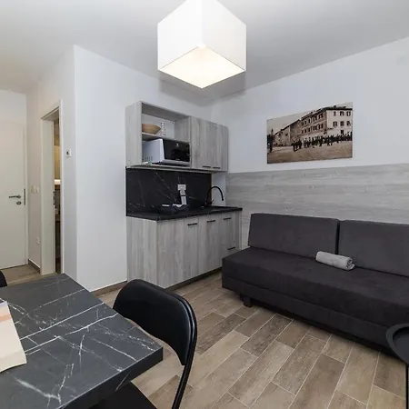 Pellio Apartment *